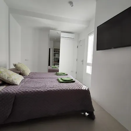 Room Near The Sea Marbella Exterior photo